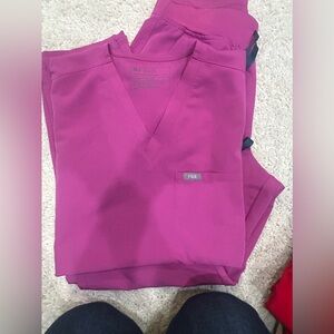 Bright Fushia High Wasted Figs Medium Set